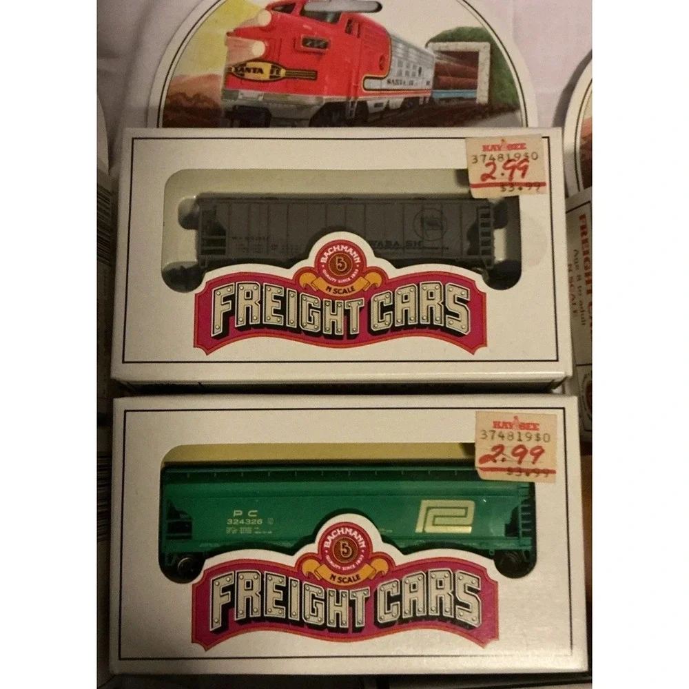 Lot Of 10 N Scale Frieght Cars, Tankers, Hoppers, Box‎ Cars, Bachmann #1